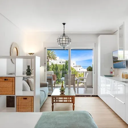 Estudio Medina Garden 232 *