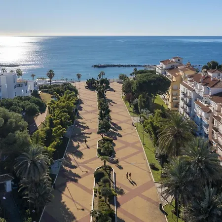 Estudio Medina Garden 232