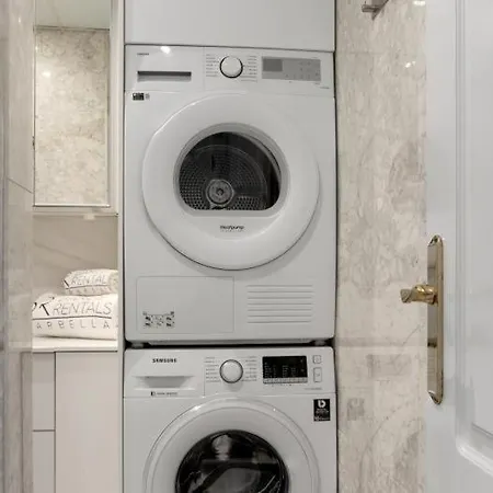 Estudio Medina Garden 232